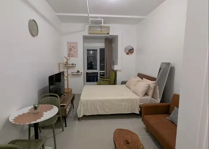 Miya's Crib D Staycation Tomas Morato Quezon